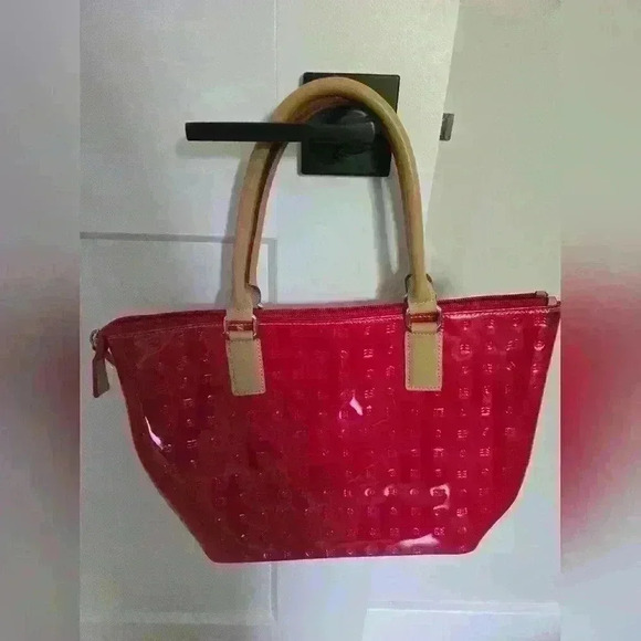 ARCADIA red purse. - Picture 1 of 12